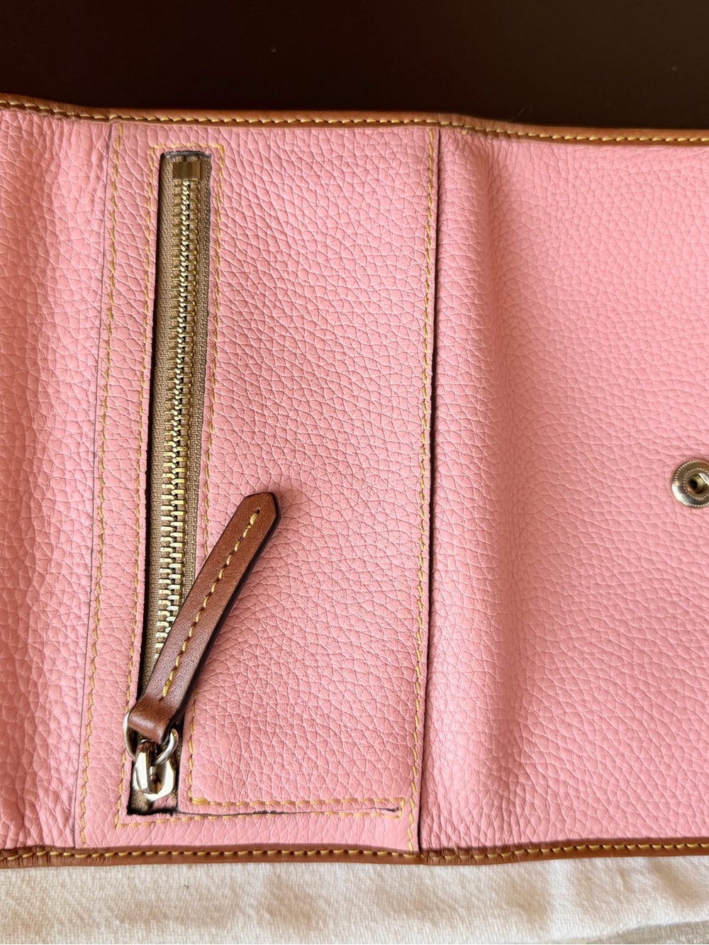 Dooney & Burke EUC Continental Clutch Wallet, Pink Pebbled Leather/British Tan - Picture 5 of 9